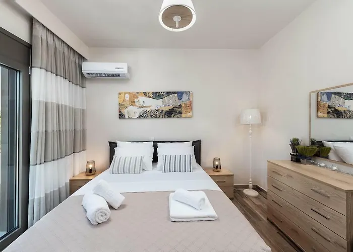 Sun's Reach * Tsairi